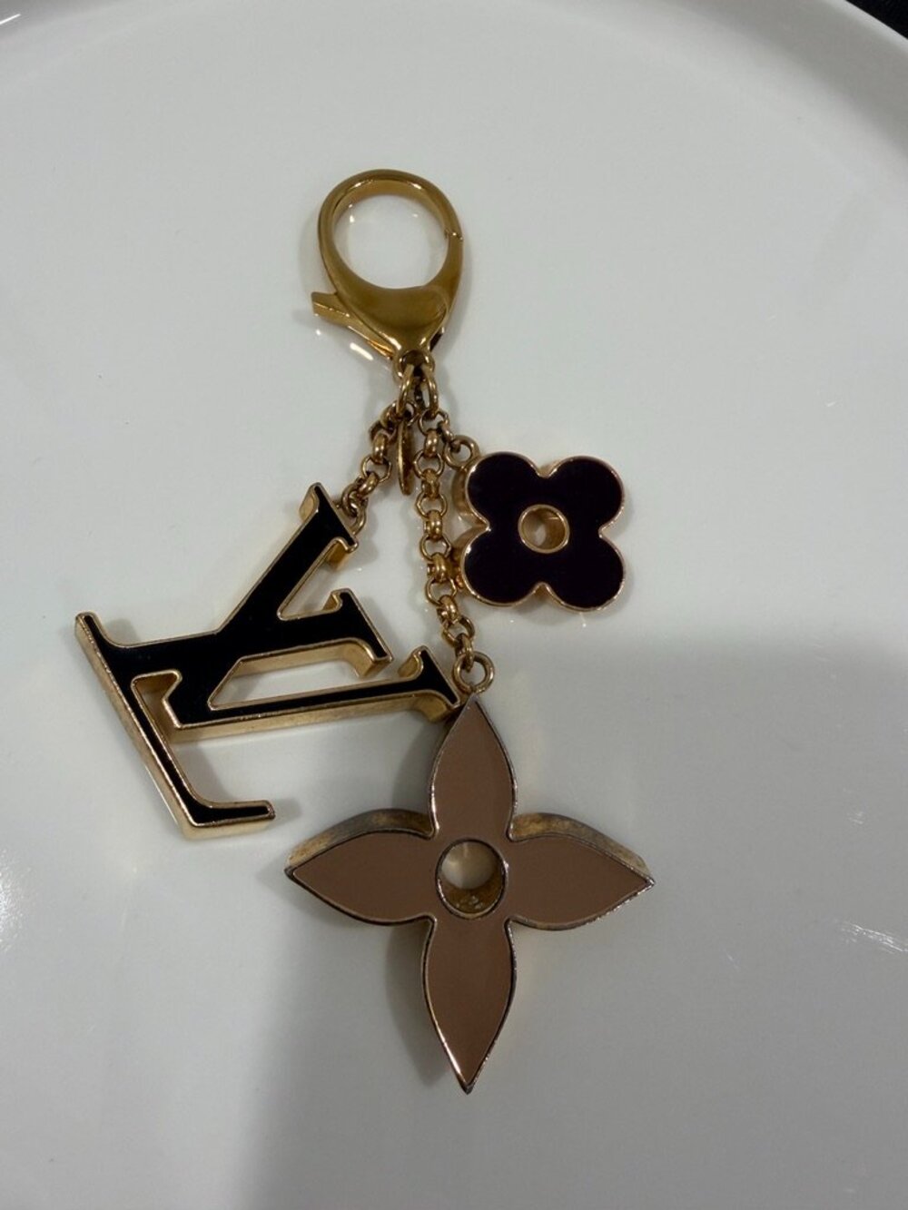 Louis Vuitton Fleur de Monogram Bag Charm/Key Holder (JB1579)
